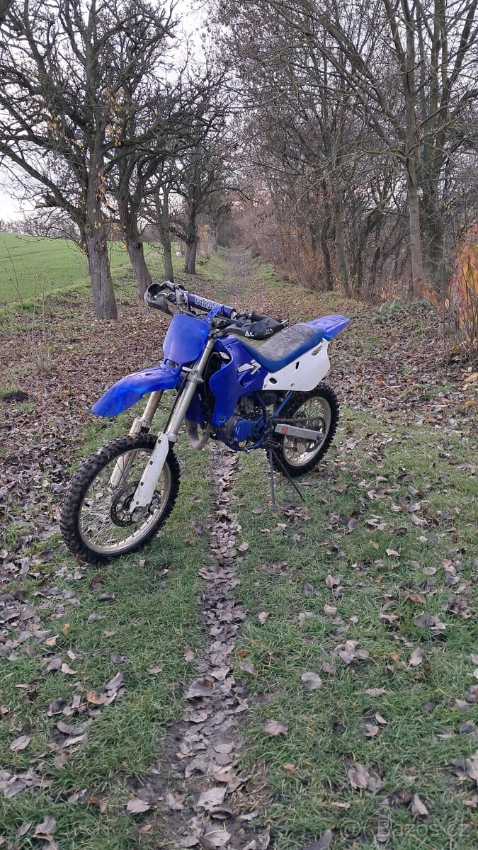 Yamaha YZ 80,  kola 19/16"