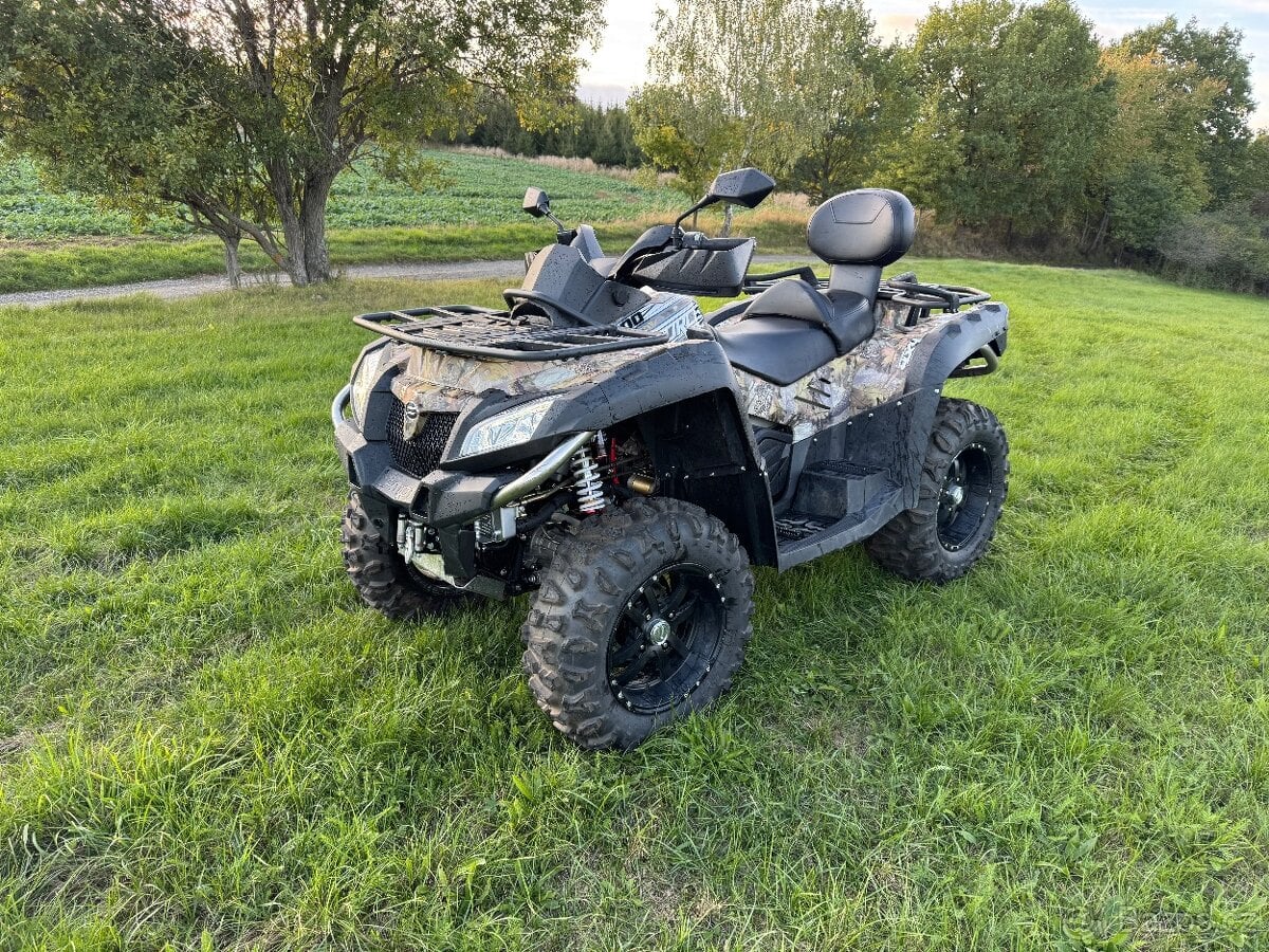 Cf Moto Gladiator X8 - jen 900km najeto