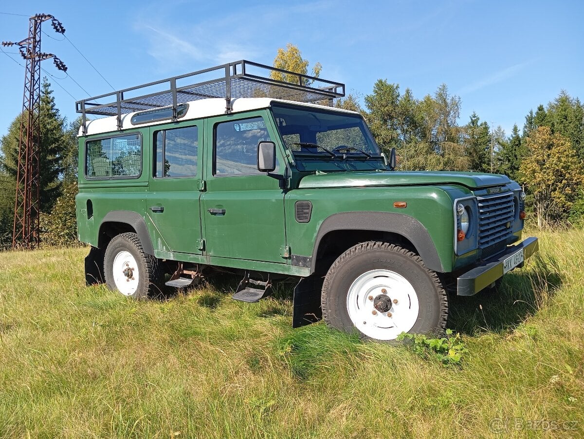 Land Rover Defender 110
