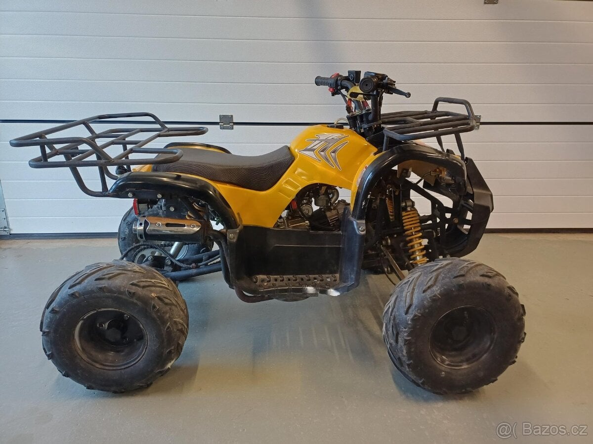 dětská čtyřkolka