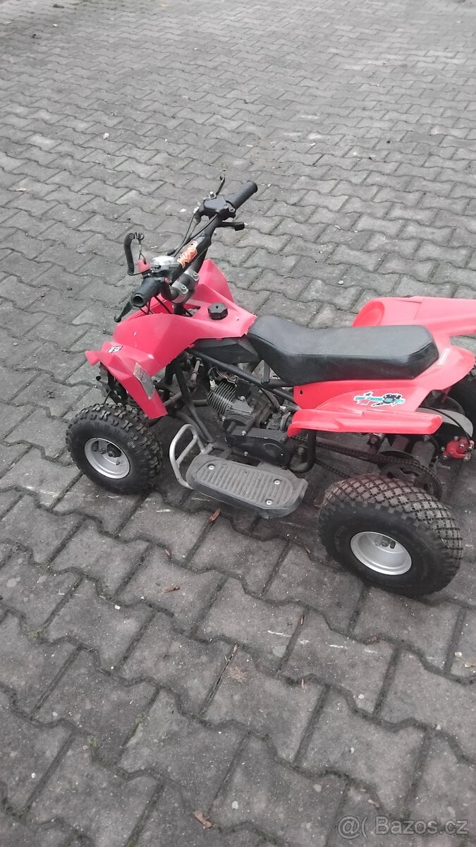 Dětská čtyřkolka