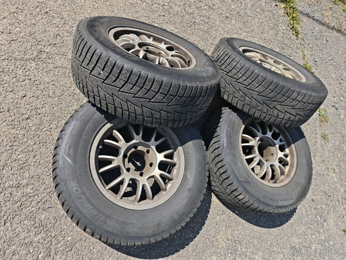 Pneu plus ráfky Nissan Patrol