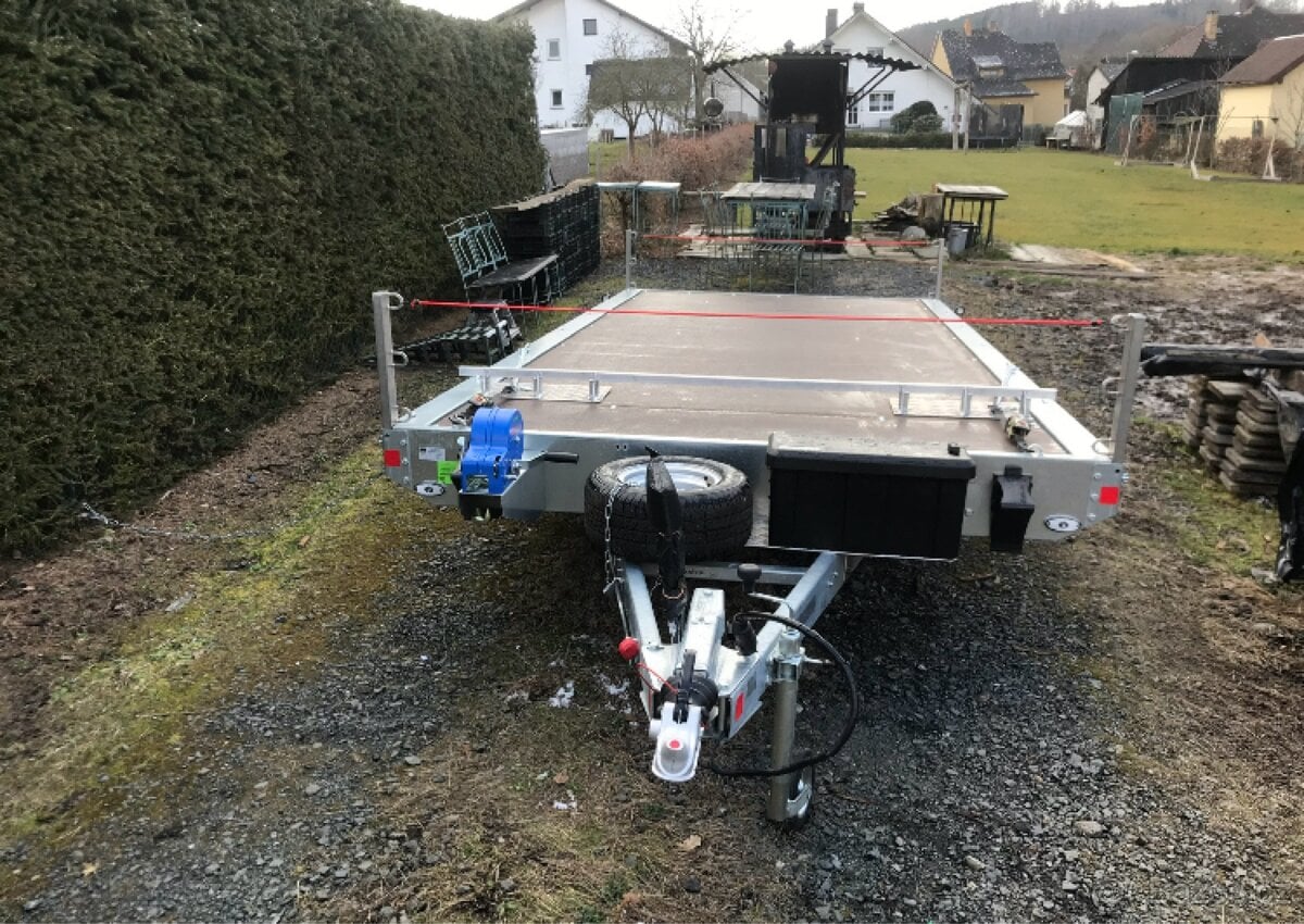 Přívěs plato 4,5 m,3t