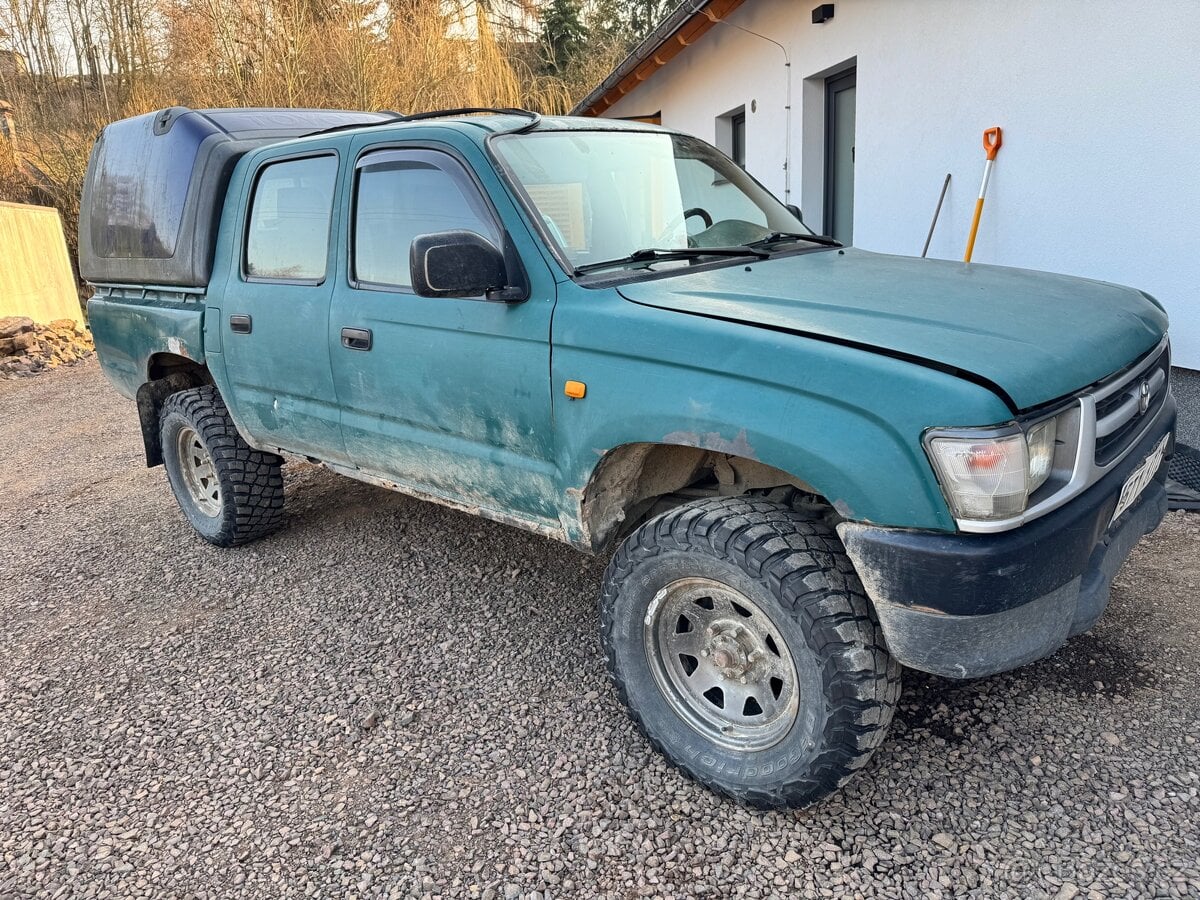 Toyota hilux 2.4 td 66kw
