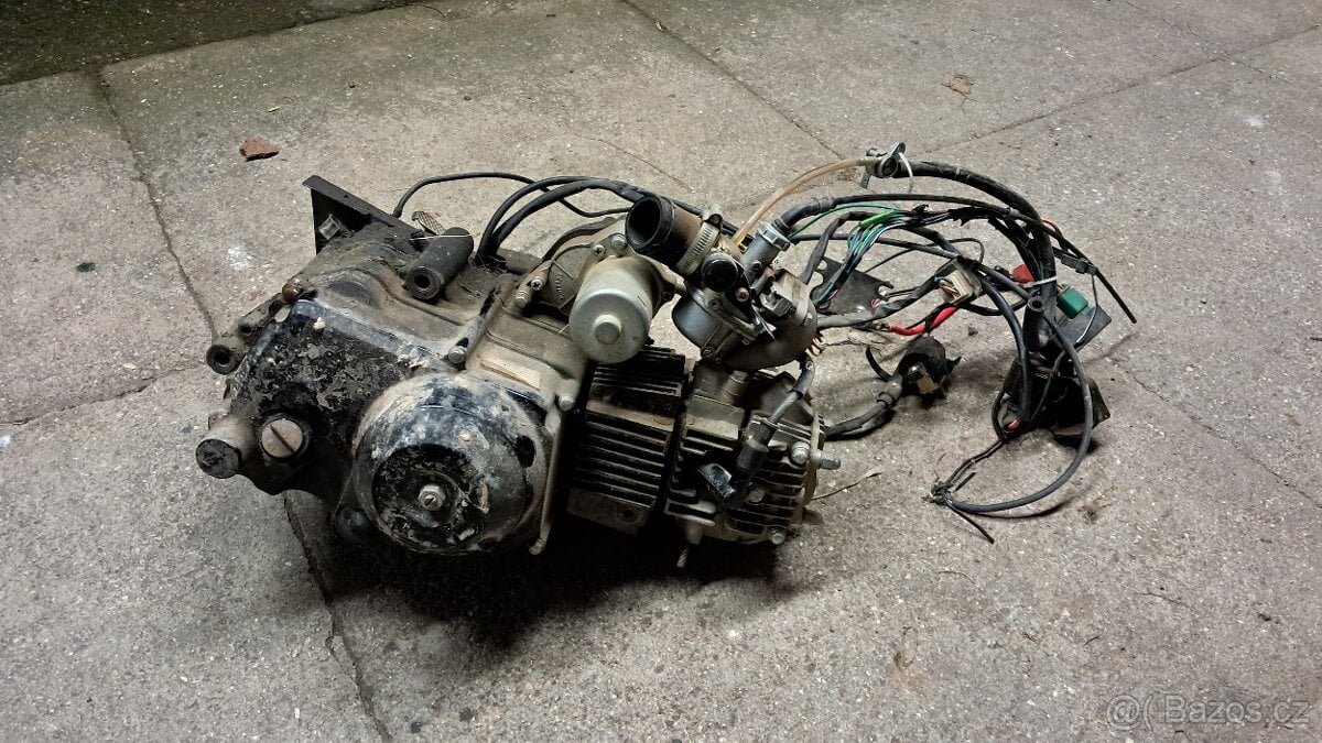 Náhradní díly z dětské čtyřkolky 125 cc