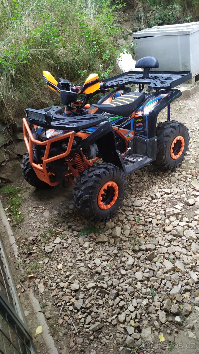 Grizzly 125,zážehový motor 4T palivo benzín