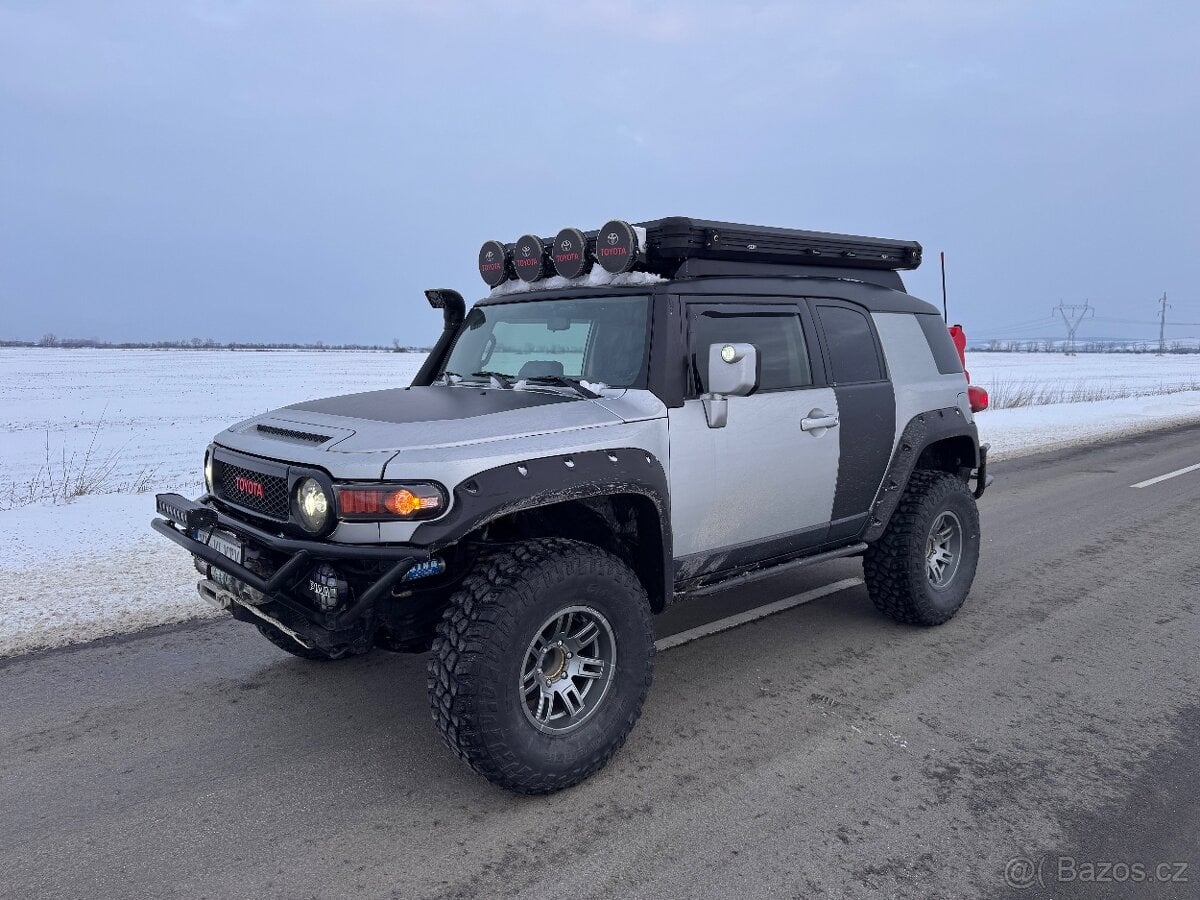Toyota Fj Cruiser TOP STAV