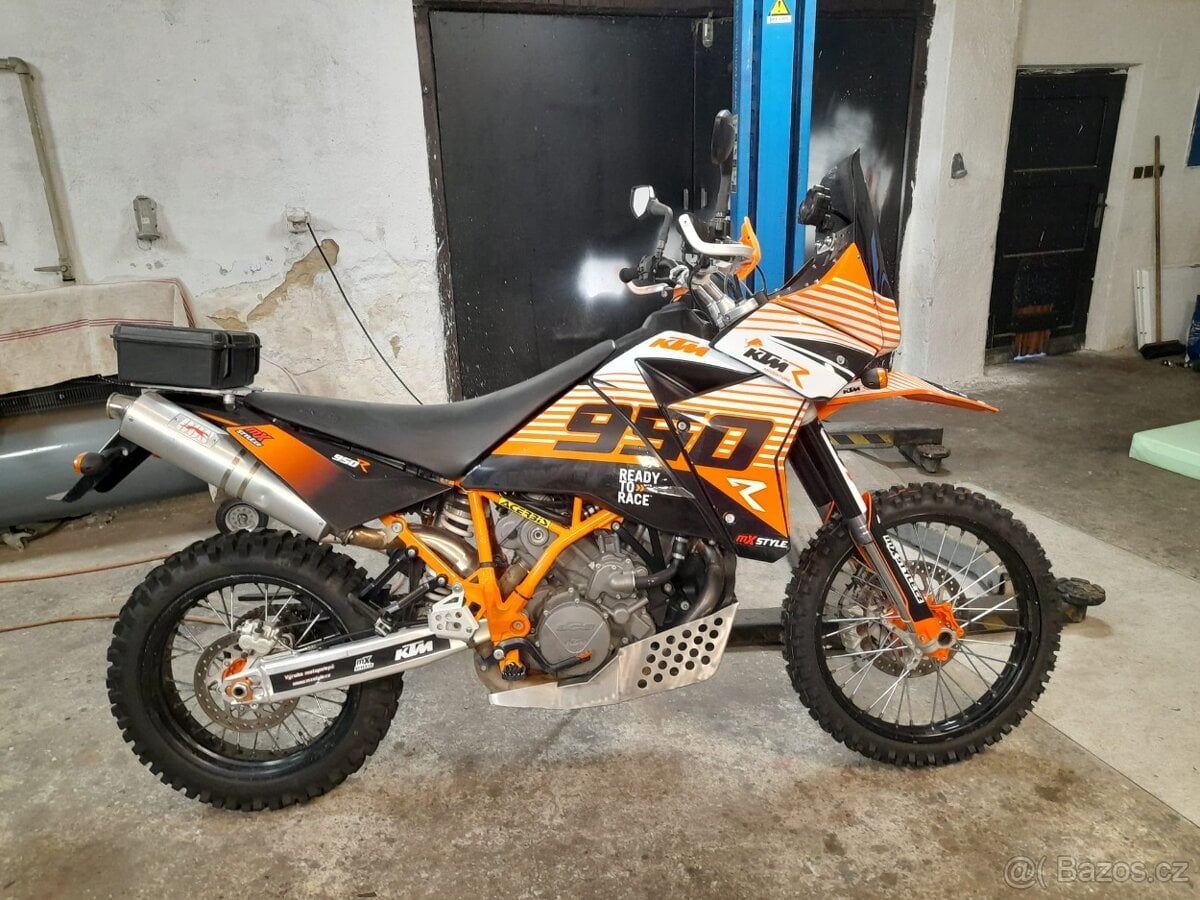 Motocykl KTM 950
