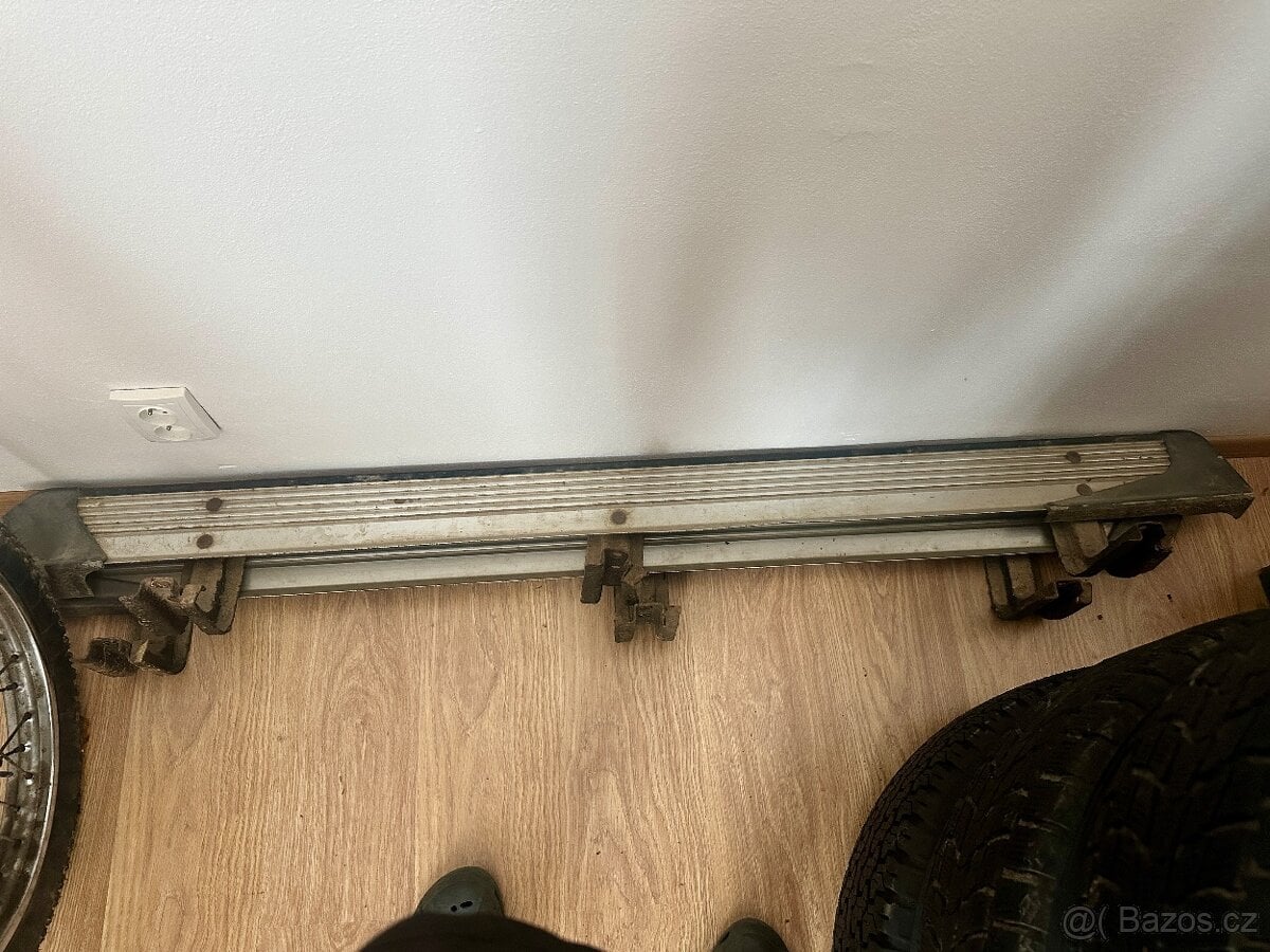 Nissan Patrol Y61 5dv. Nášlapy