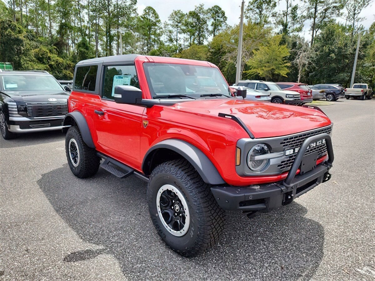 Ford Bronco Badlands (AWD, 2dr SUV, perfektní stav) - 2024