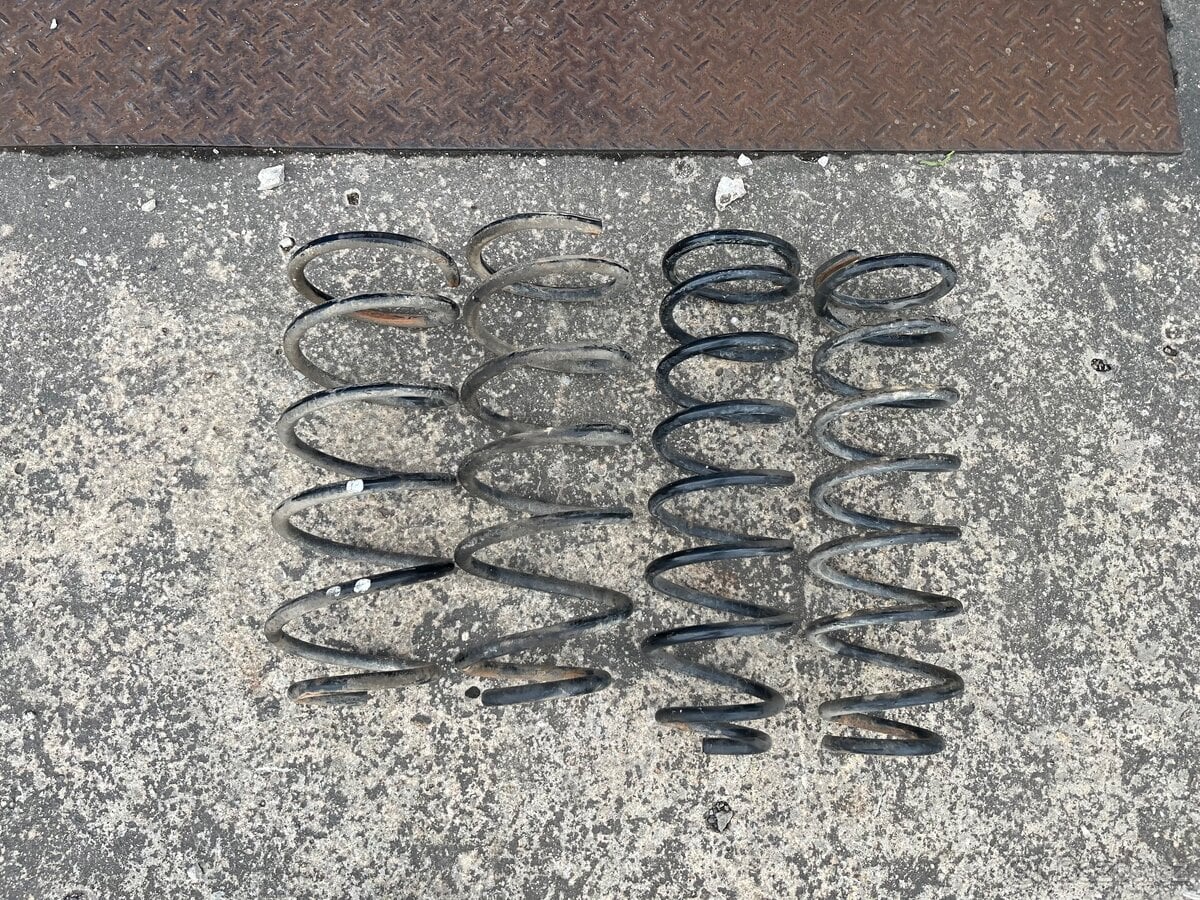 pružiny Toyota Land Cruiser