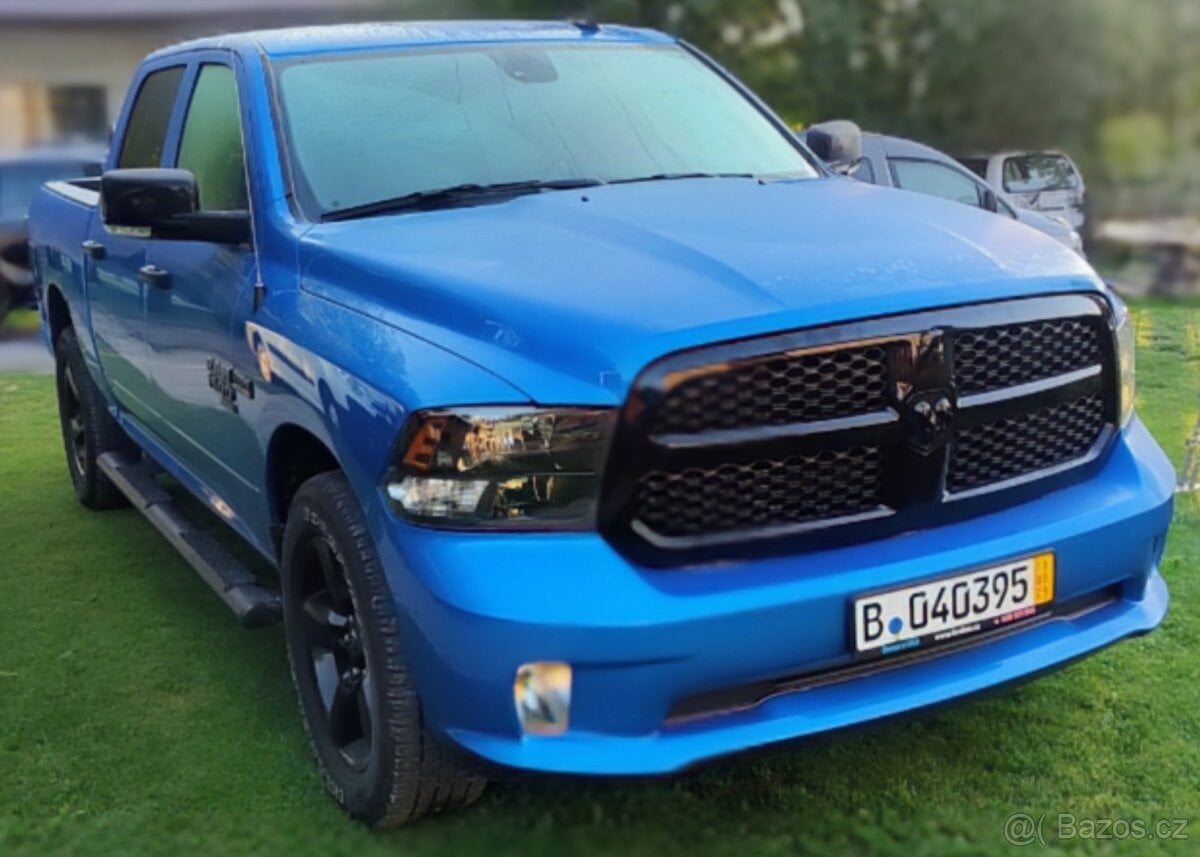 Dodge RAM 1500 Clasic 5,7 Hemi