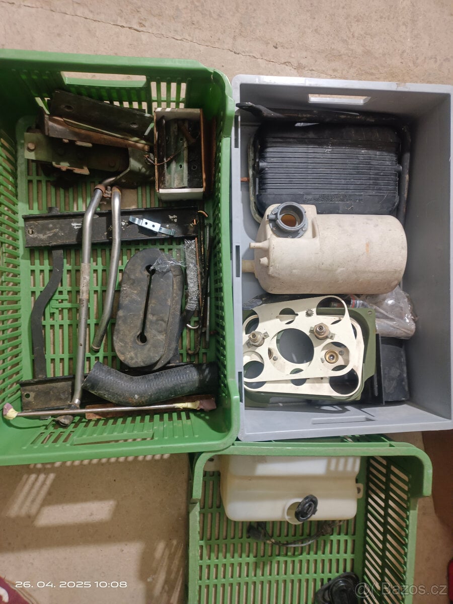 interiér Humvee Hummer H1