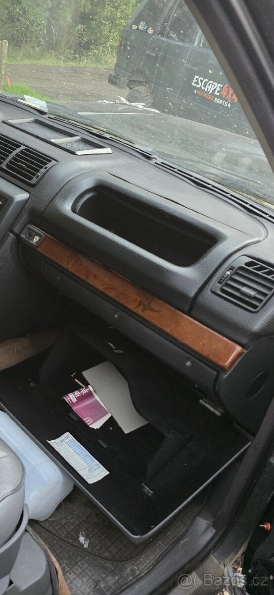 Range rover p38 schránka místo airbagu