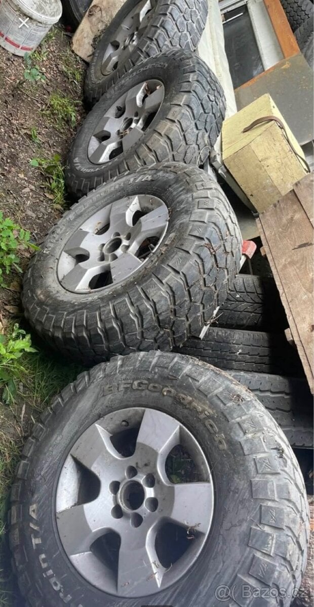 Kola na NISSAN NAVARA