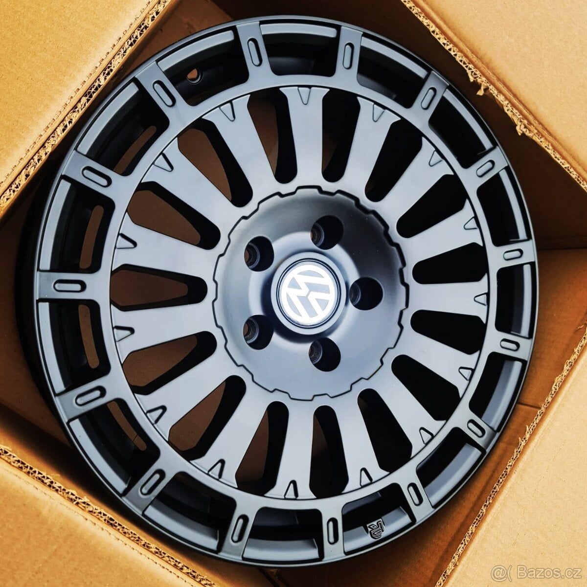 NOVÁ 18 alu kola 5x120 VW T5 T6 DPH zátěžové disky R18 T6.1