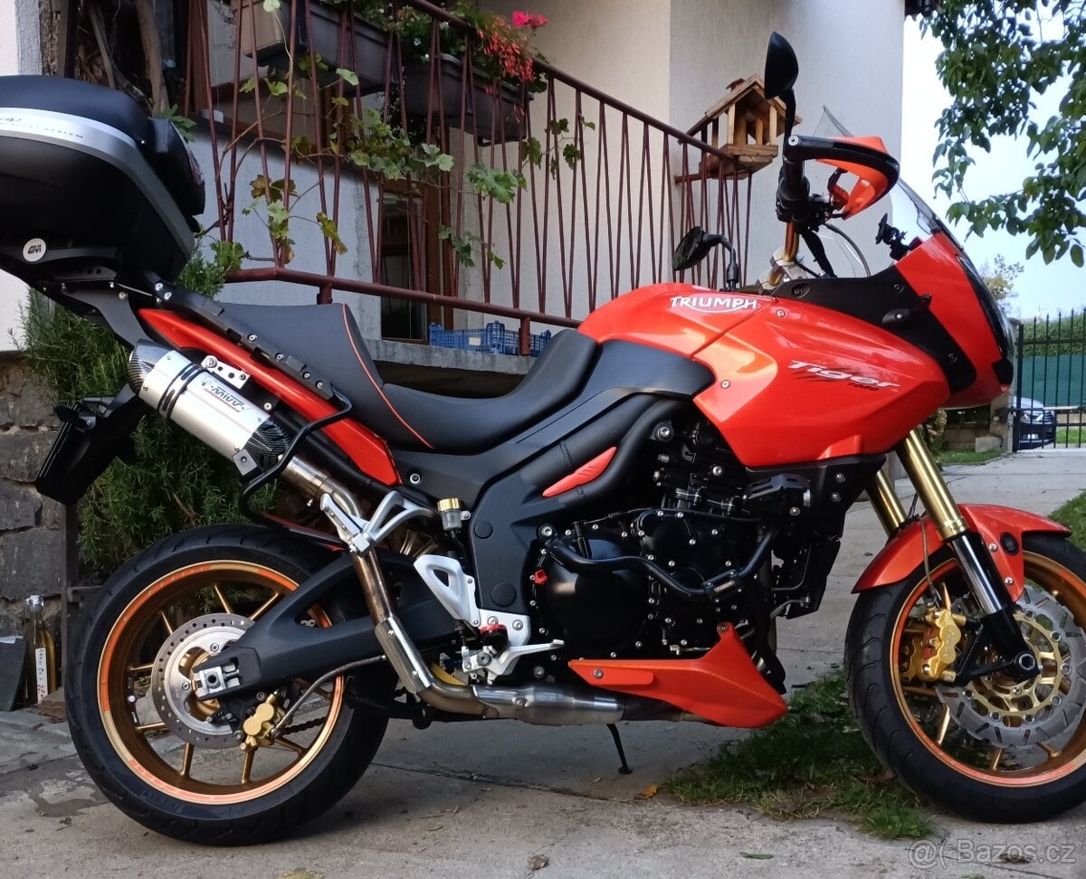 Prodam Triumph Tiger 1050