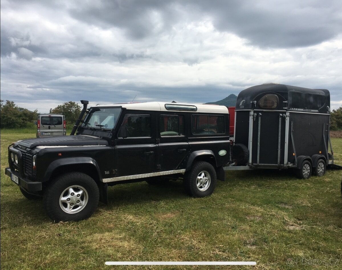 Land Rover Defender 110 300Tdi