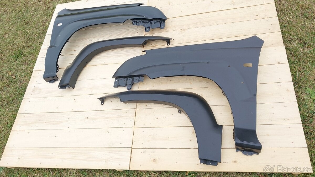 Toyota LC120 – Blatníky a lemy blatníků