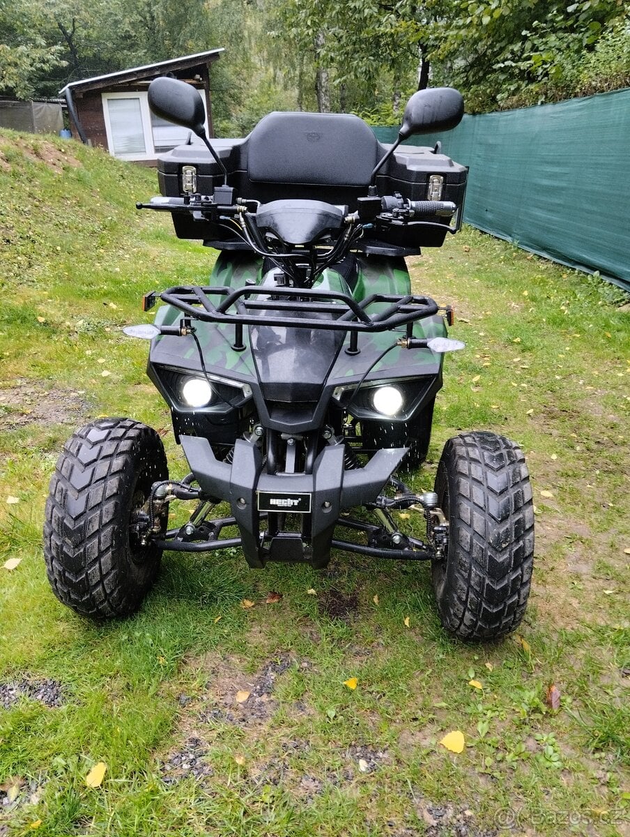 Elektro čtyřkolka HECHT 56199