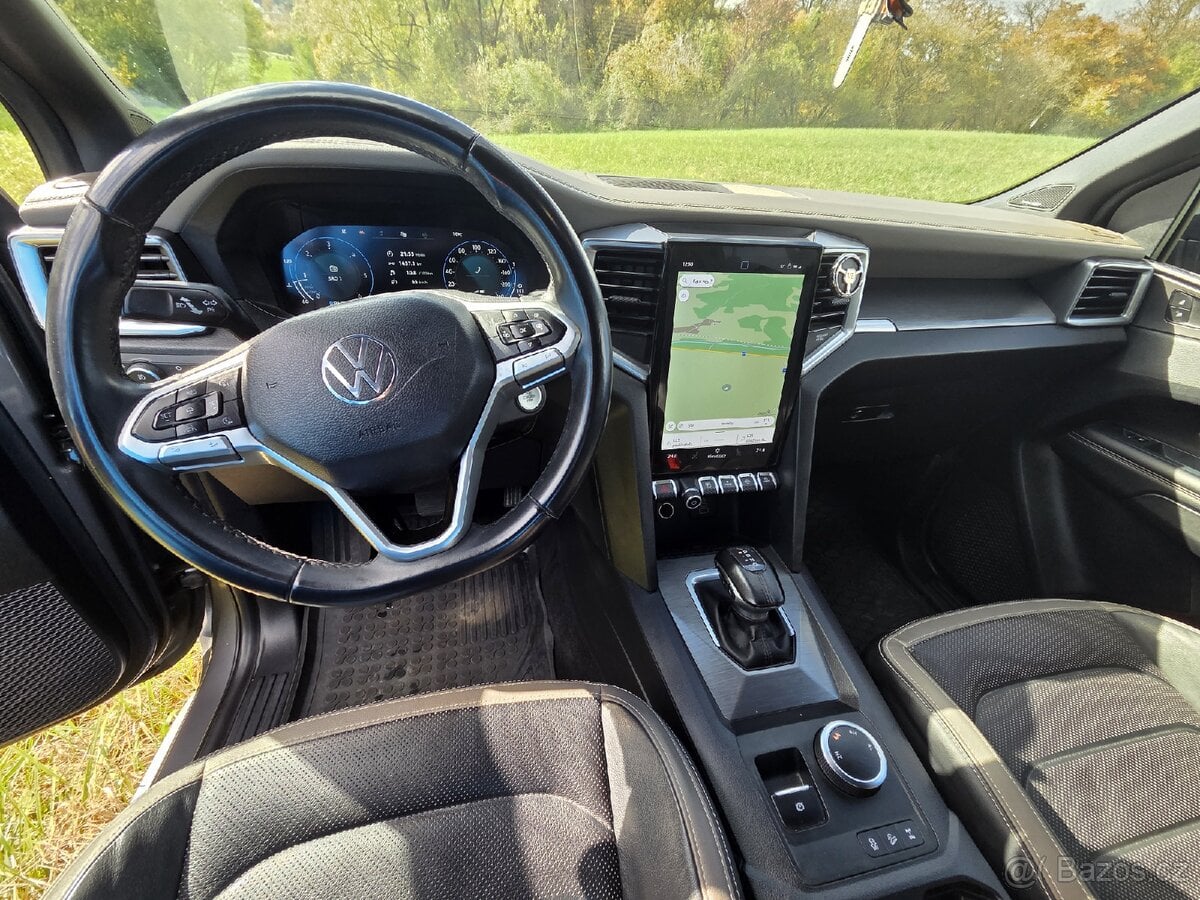 Predam volkswagen Amarok 3.0 V6 aventura 2023