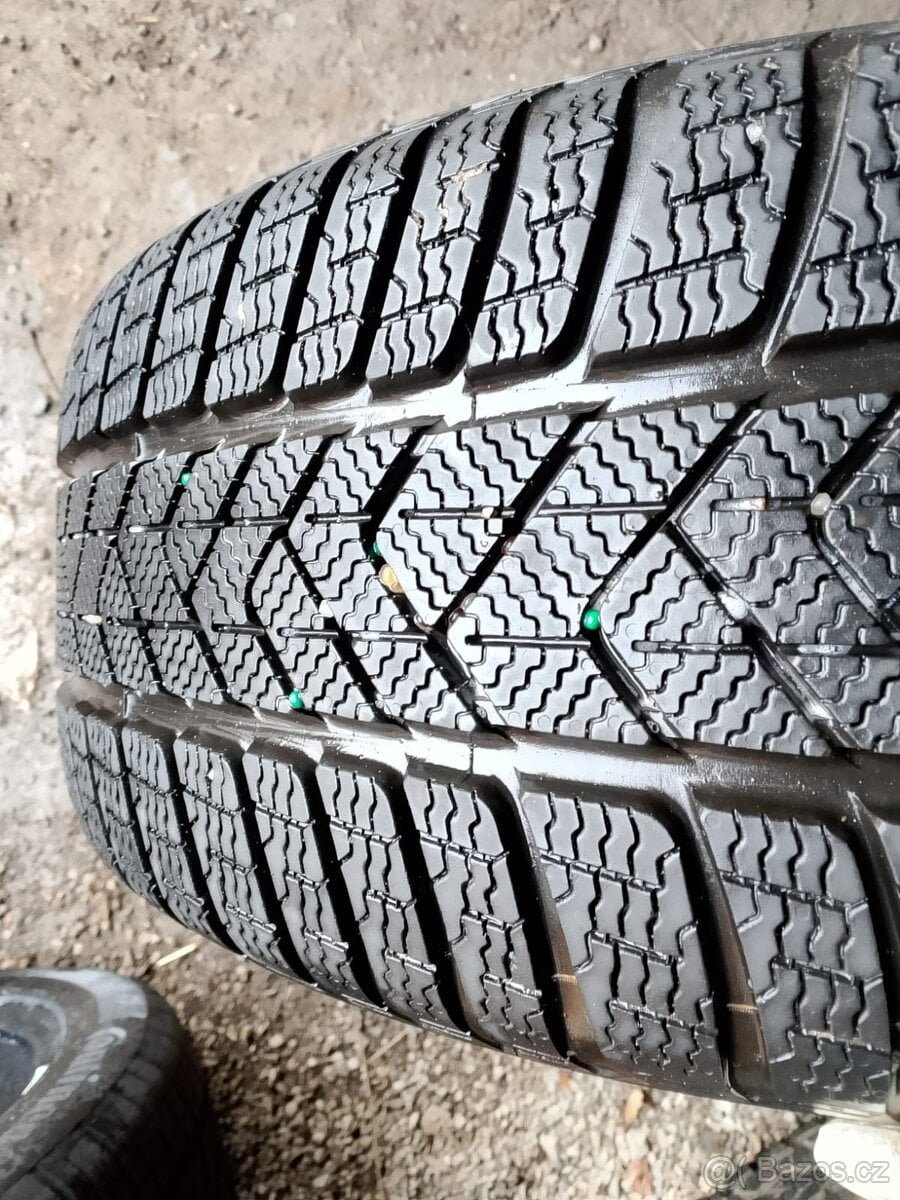 255/70/15c 215/65/16 215/40/17 225/45/17 kusovka