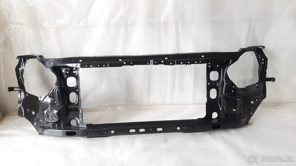 Toyota LC120 – Čelo