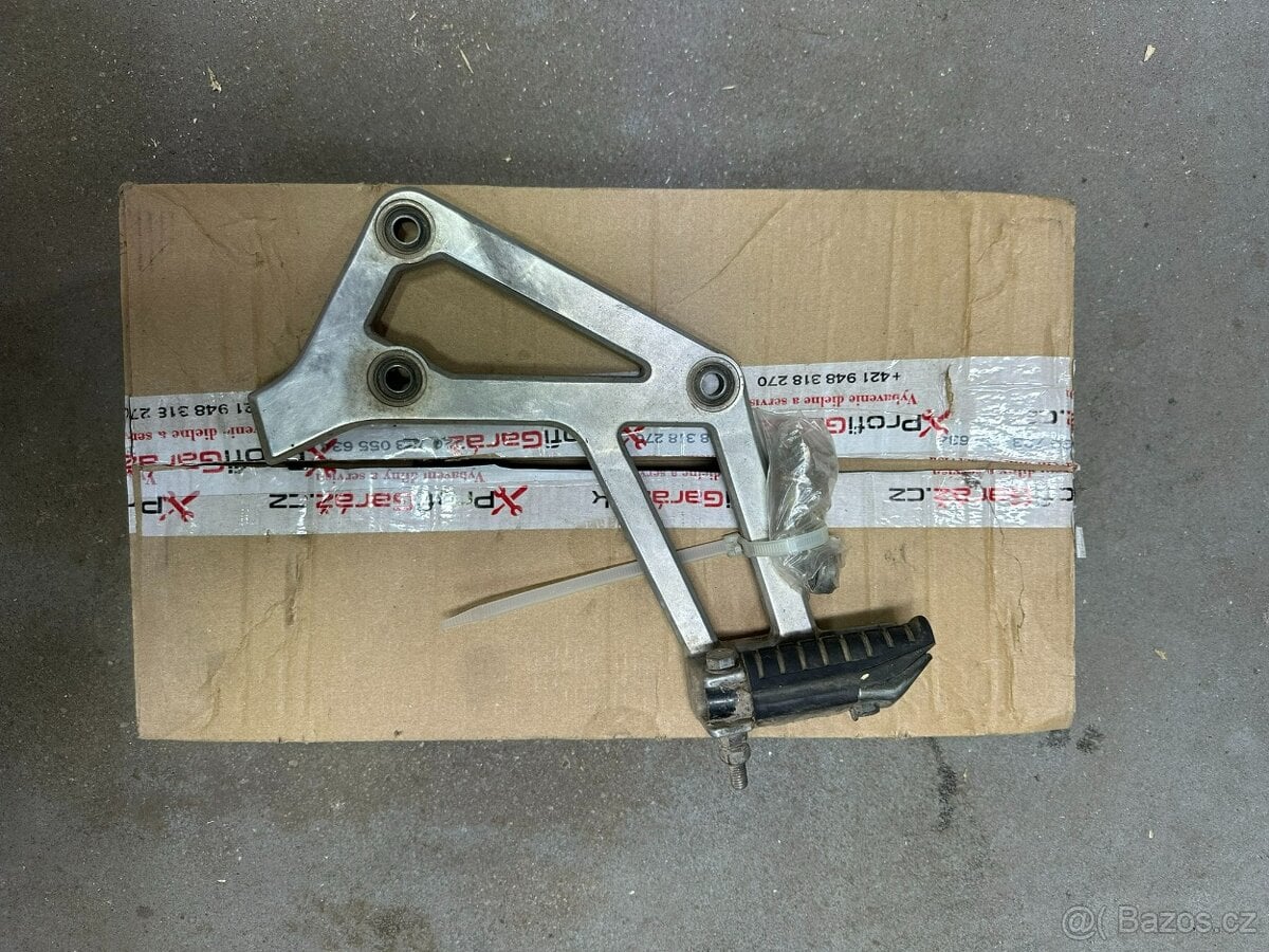 STUPAČKA zadní Levá - Honda XRV 750 RD04 r.v.90-92