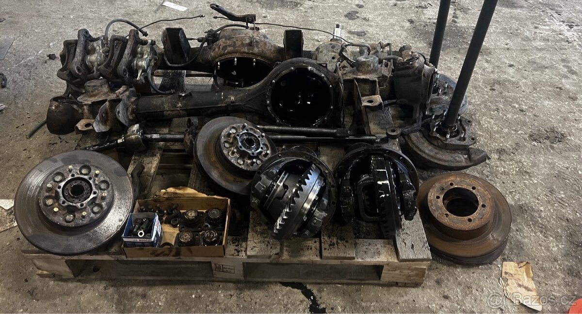 Nissan Patrol y61 Nápravy