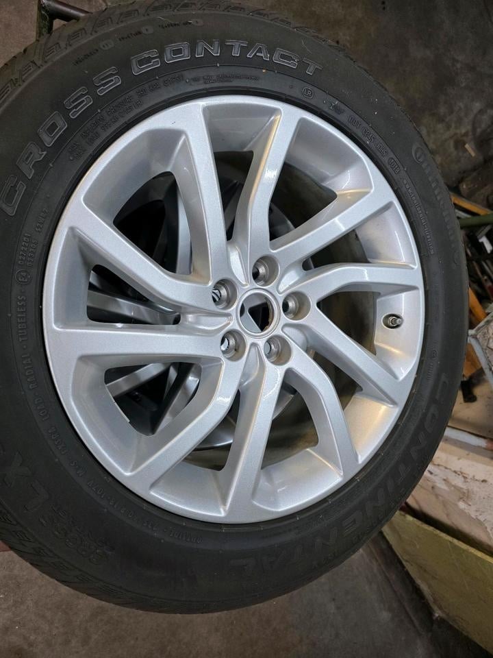18" ALU kola originál Land rover zimní sada