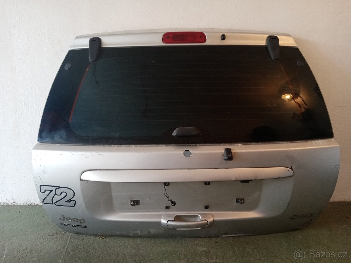 Jeep Grand Cherokee WJ- 5.té dveře. Levně.