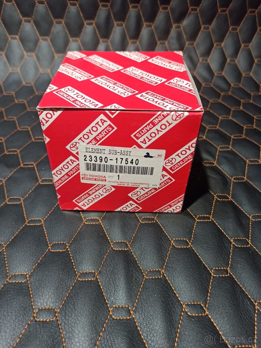 Palivový filtr OEM Toyota Land Cruiser Diesel