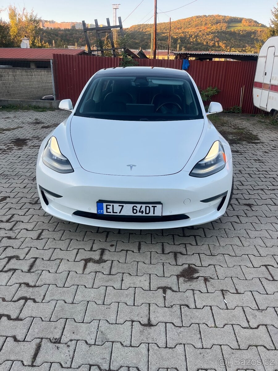 Prodam vyměním Tesla model 3 long range 366 kw