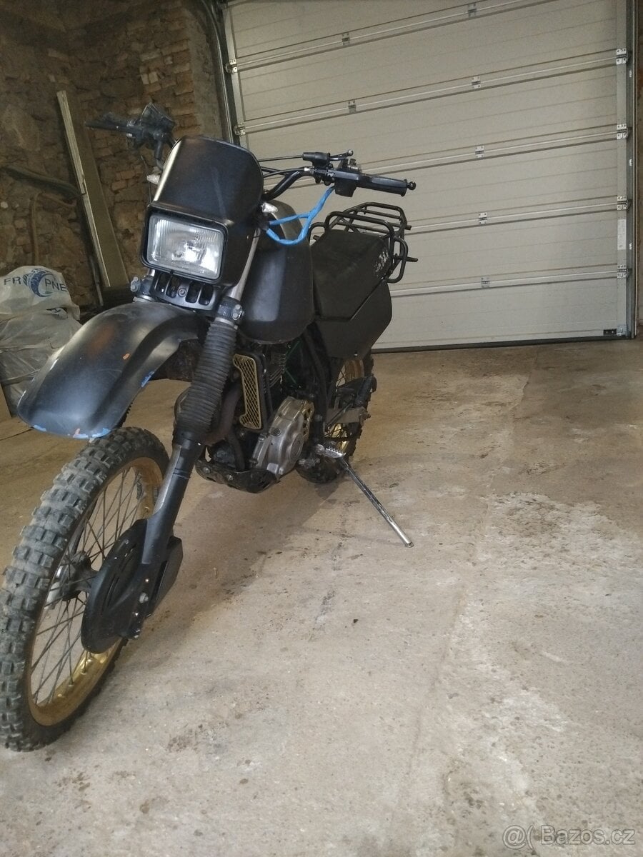 Suzuki dr 600