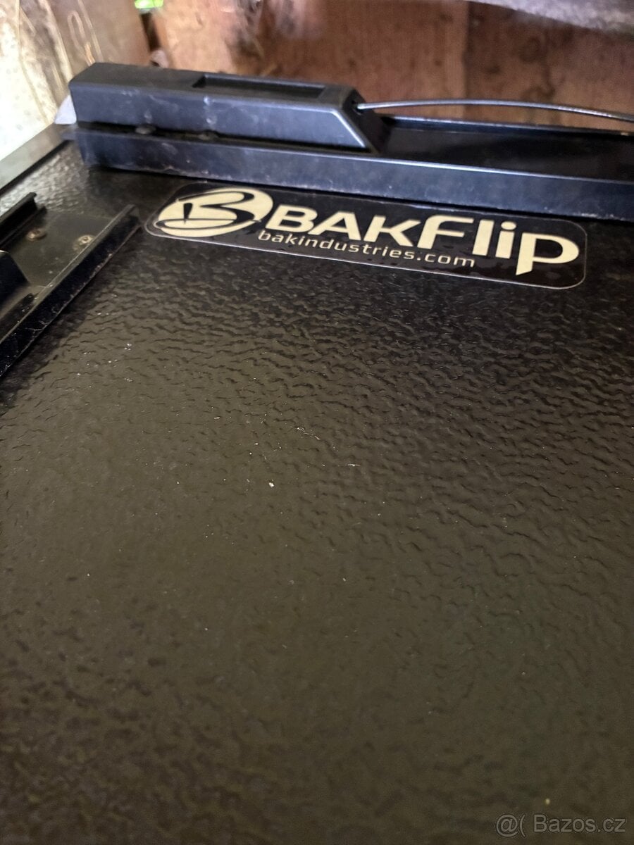 BakFlip F1  -RAM1500 Rambox