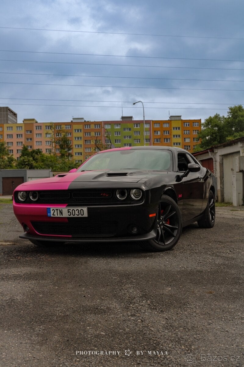 Dodge Challenger 5,7