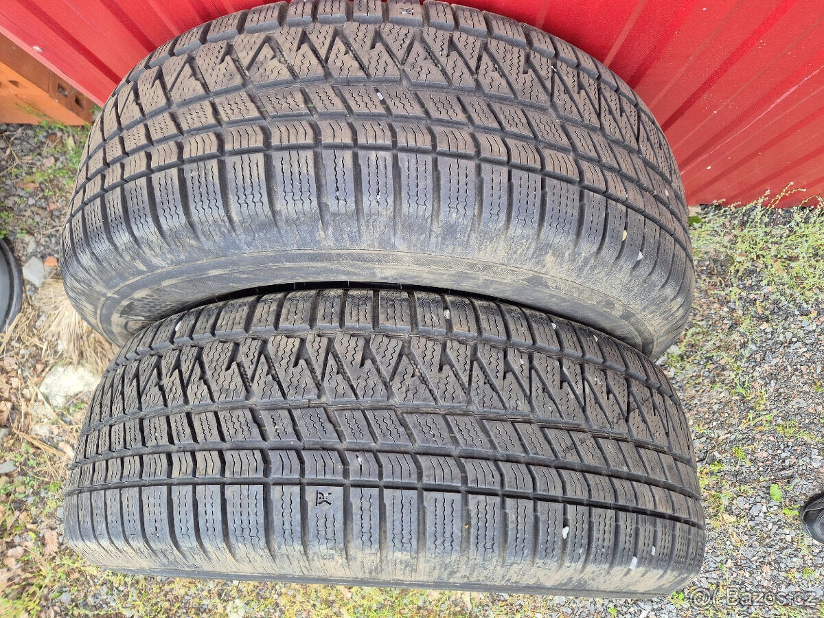 265/70 R16 Kumho WinterCraft WS71, zimní pneu 2ks