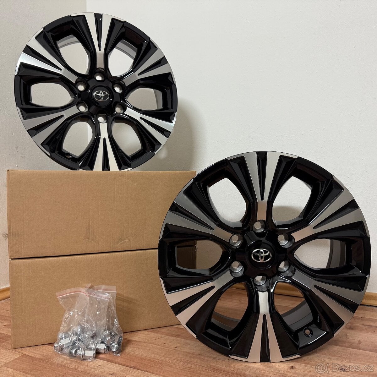 NOVÁ TOYOTA LAND CRUISER 6x139,7 R19 ET25 7,5Jx19