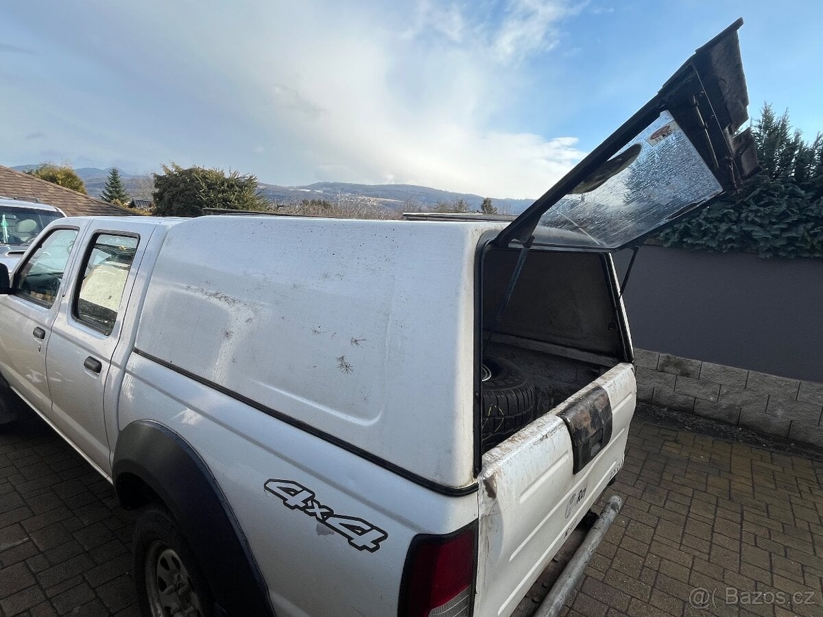 Navara D22 nástavba