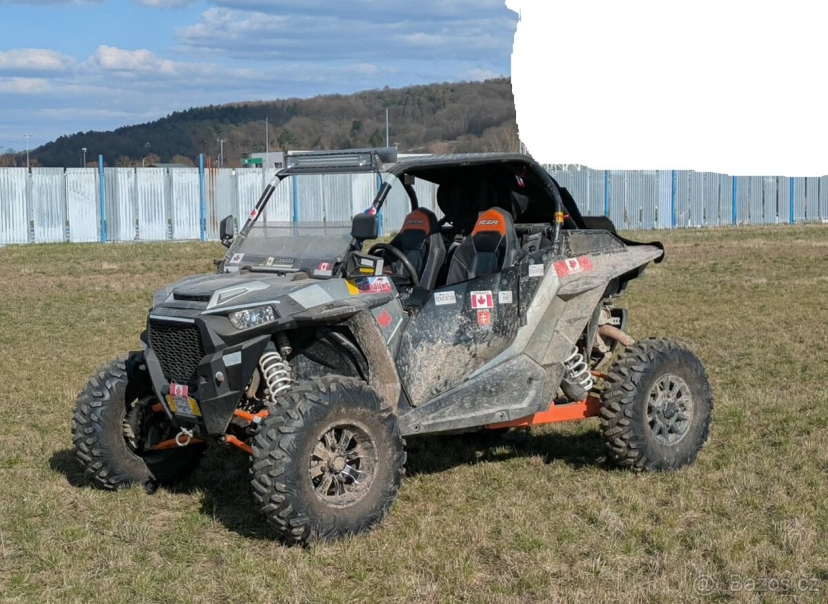 Polaris RZR CP 1000 TURBO 4x4