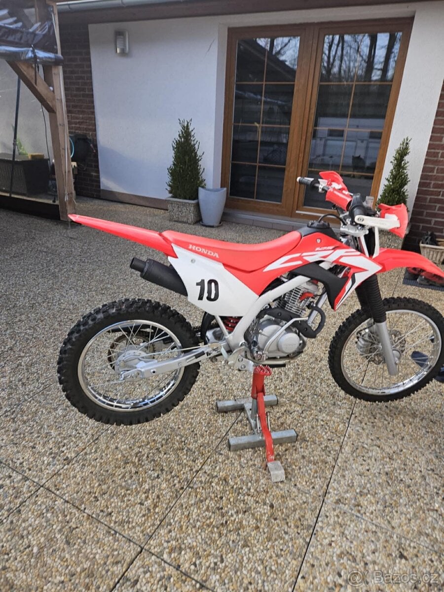 Honda crf 125f  cross