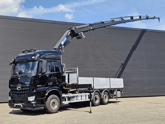 Mercedes-Benz Arocs 2545 6x2 - valník s hydraulickou rukou
