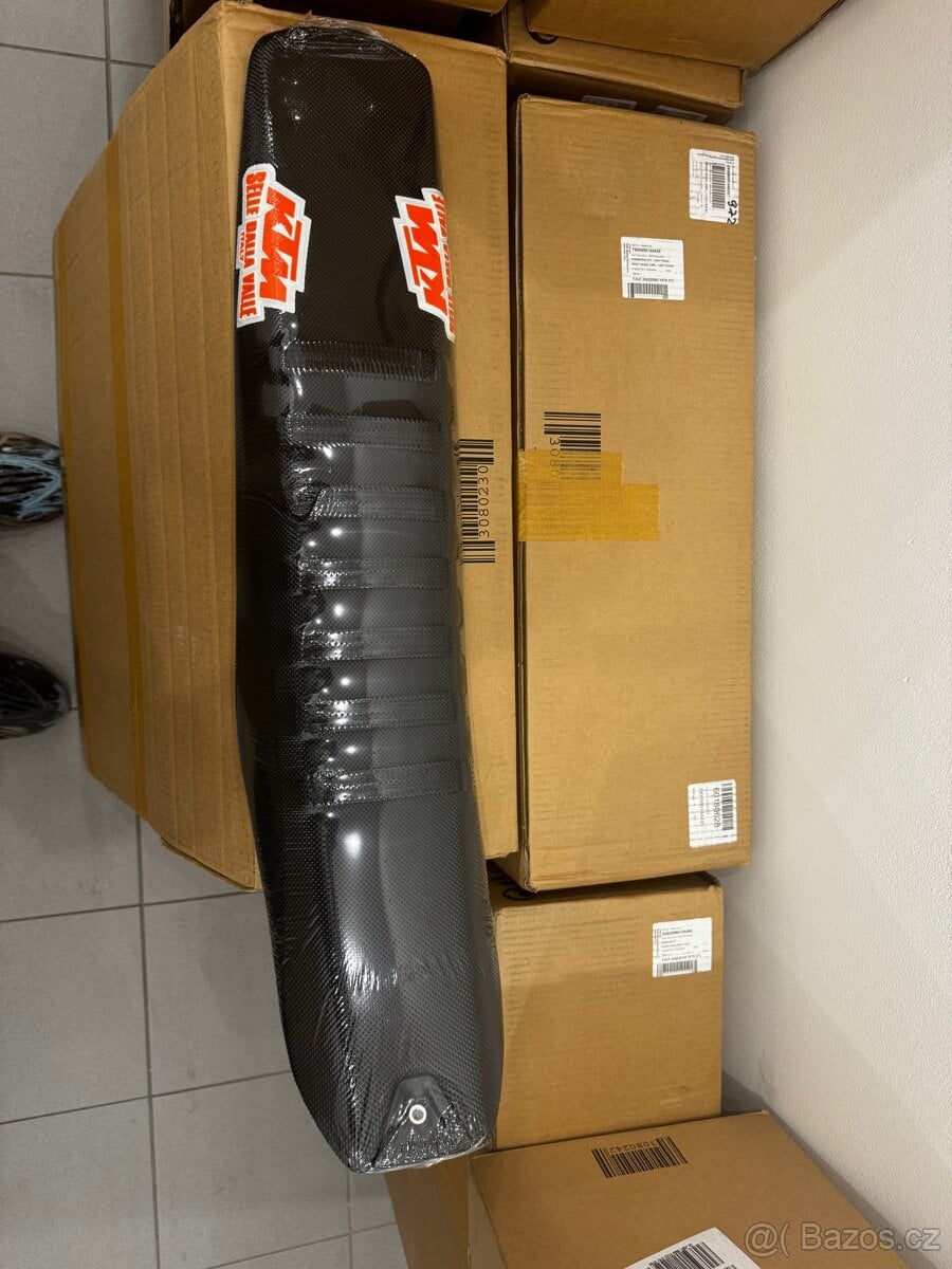 Ktm factory powrparts sedlo