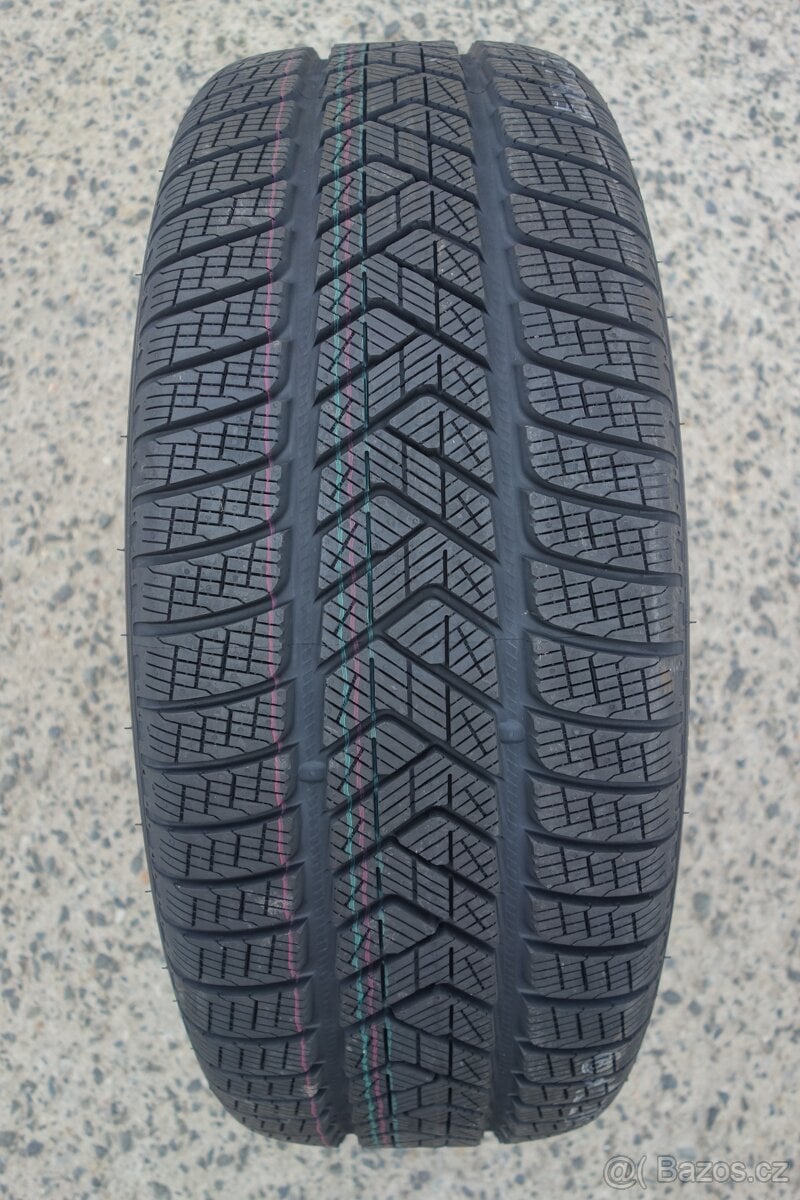 255/55R20 110V XL 3PMSF Pirelli Scorpion Winter, nejeté