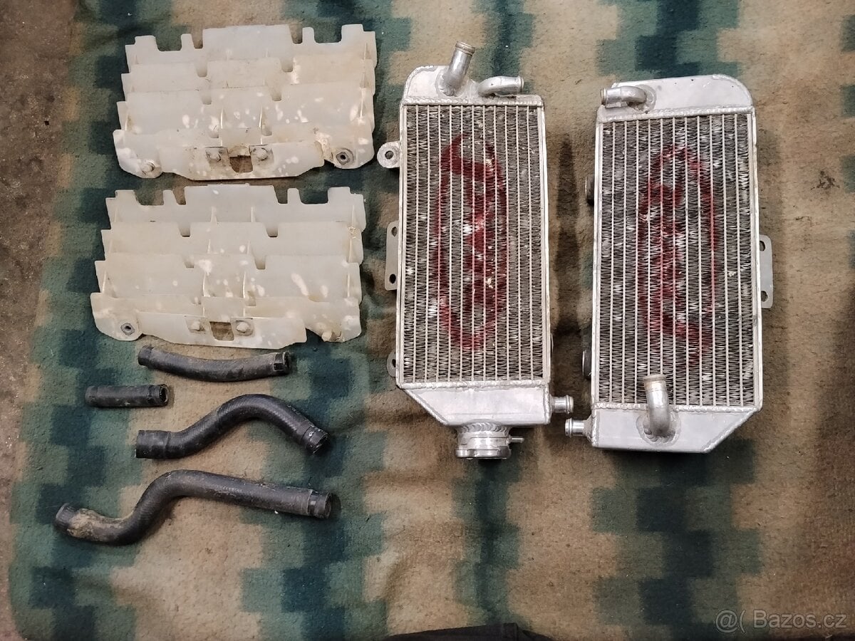 Prodám chladiče na Yamaha YZF250