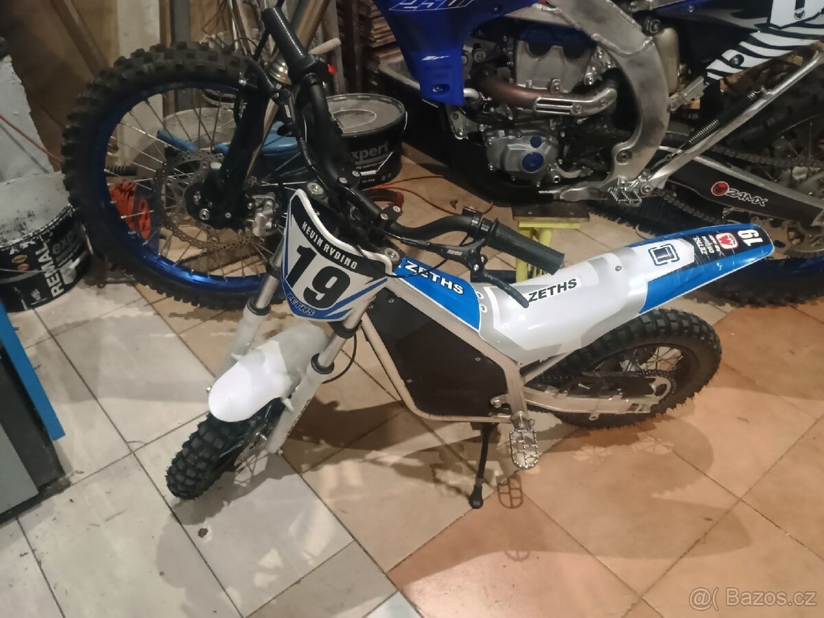 Dětská elektro motorka