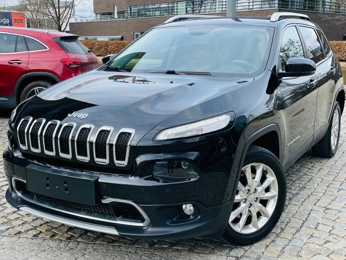 Jeep Cherokee 2.2D 4x4 147KW AUT FULL KAMERA VÝHŘEV SERVISKA