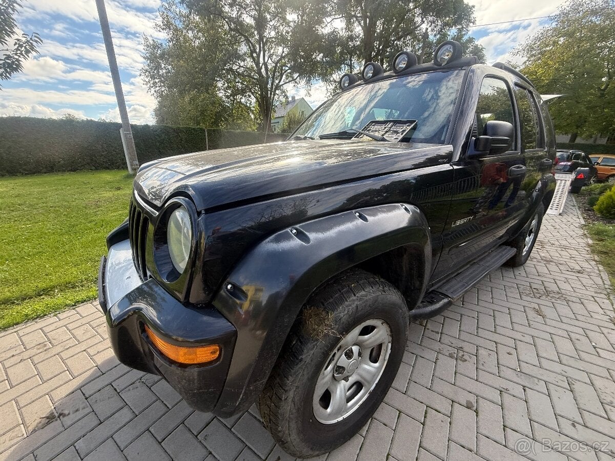 Jeep Liberty 3,8 v6 bez motoru