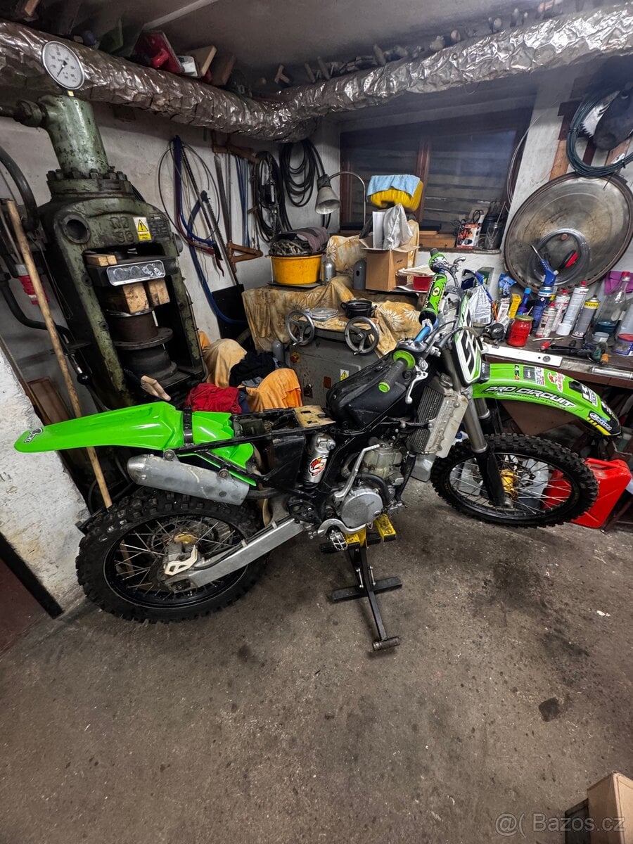 Díly Kawasaki KX 250 2001