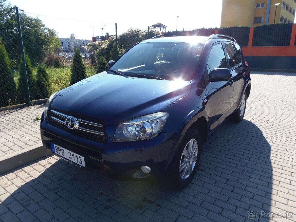 Toyota RAV4 D-4D serviska tažné ČR původ